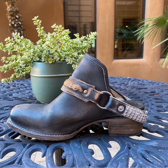 SOLD FreeBird by Steven Train Leather Mule Heel Bootie - Picture 3 of 12